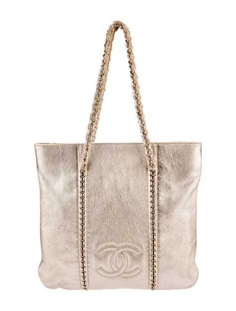 chanel luxe ligne tote|More.